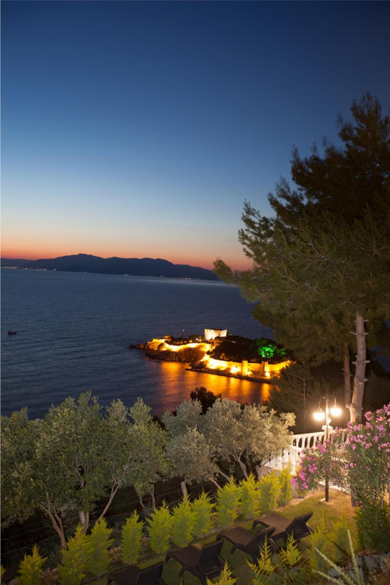 Neopol Hotel Kusadasi Exterior foto